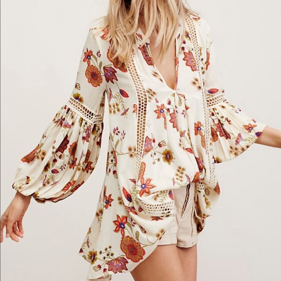 Free People Tops - Free People heavyweight rayon crochet floral tunic